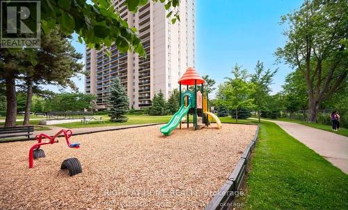 1102 - 820 Burnhamthorpe Road, Toronto, ON 