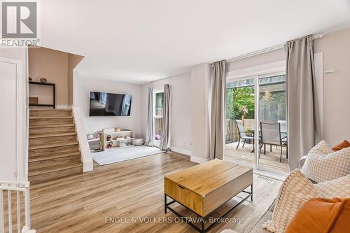 38 Compata Way, Ottawa, ON 