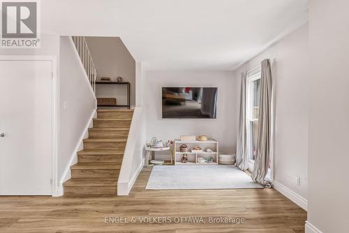 38 Compata Way, Ottawa, ON 