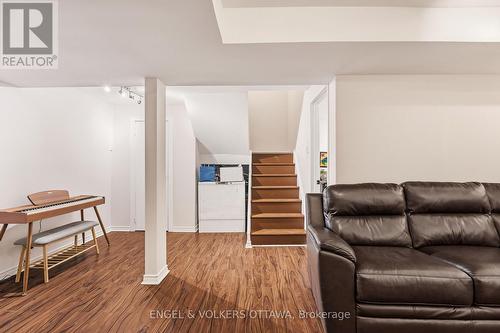 38 Compata Way, Ottawa, ON 