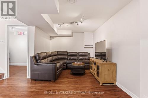 38 Compata Way, Ottawa, ON 