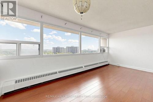 1512 - 100 Leeward Glenway, Toronto, ON 