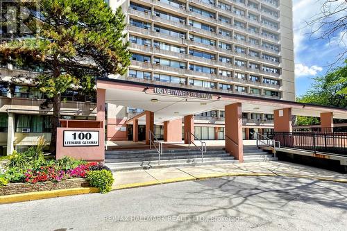 1512 - 100 Leeward Glenway, Toronto, ON 