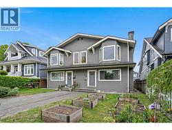 18-24 W 16TH AVENUE  Vancouver, BC V5Y 1Y6