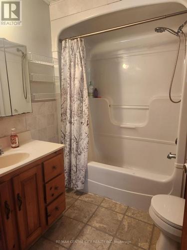 244 Elm Street W, Chatham-Kent (Bothwell), ON 