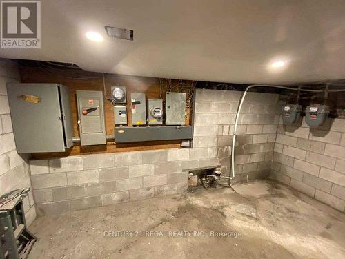 246 Spadina Avenue, Toronto, ON 