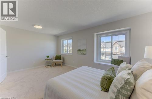 975 Zeller Crescent, Kitchener, ON 