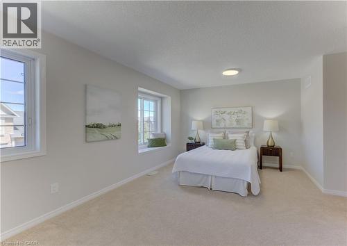 975 Zeller Crescent, Kitchener, ON 