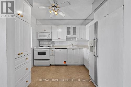 1807 - 158B Mcarthur Avenue, Ottawa, ON 