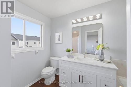 2254 Silverado Crescent, Ottawa, ON 