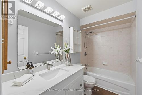 2254 Silverado Crescent, Ottawa, ON 