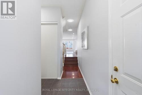 2254 Silverado Crescent, Ottawa, ON 