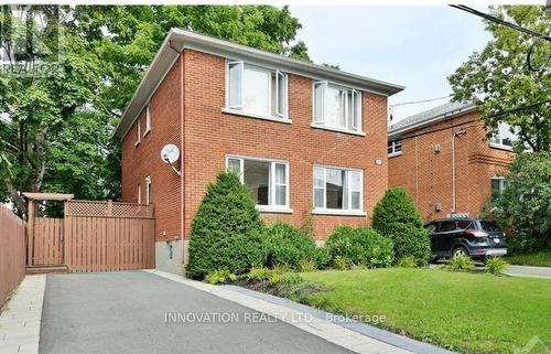 2 driveways - Parking for each unit - 391 Greenwood Avenue, Ottawa, ON 