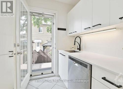 beautiful deck & shed - 391 Greenwood Avenue, Ottawa, ON 