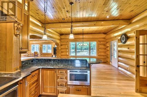 Cambria quartz counters top - 2467 Darling Road, Lanark Highlands, ON 