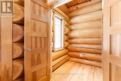 Front foyer walk-in closet - 