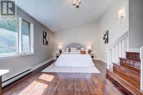 19 Lower Links Road, Toronto, ON 