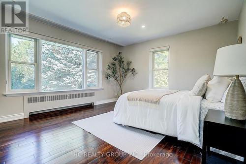 19 Lower Links Road, Toronto, ON 