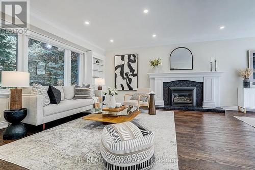 19 Lower Links Road, Toronto, ON 