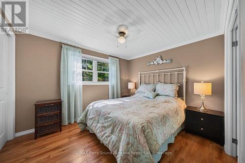 2 Robins Nest Lane, Mckellar, ON 