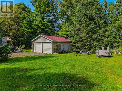 2 Robins Nest Lane, Mckellar, ON 