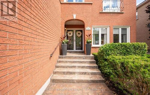 194 Caproni Drive, Vaughan, ON 