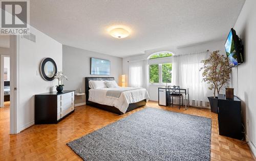 194 Caproni Drive, Vaughan, ON 