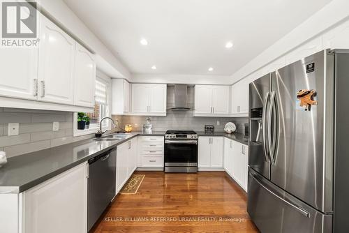 1002 Oaktree Crescent, Newmarket, ON 