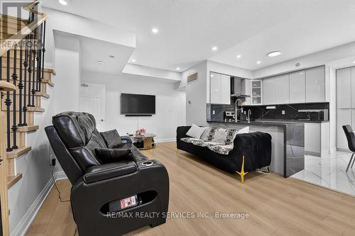 15 - 180 Howden Boulevard, Brampton, ON 