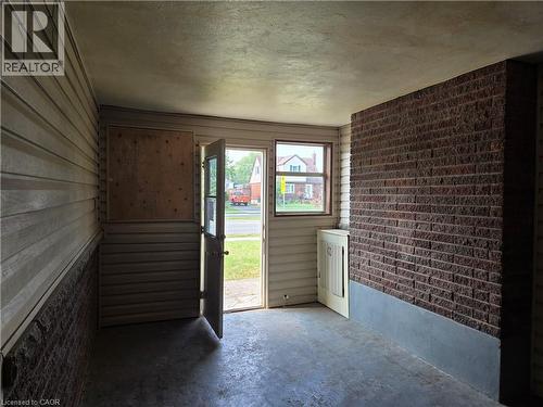 16 Broderick Avenue, Thorold, ON 