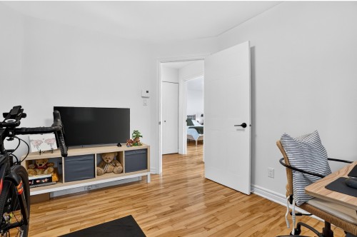 Chambre à coucher - 16096 Rue Forsyth, Montréal (Rivière-Des-Prairies/Pointe-Aux-Trembles), QC 