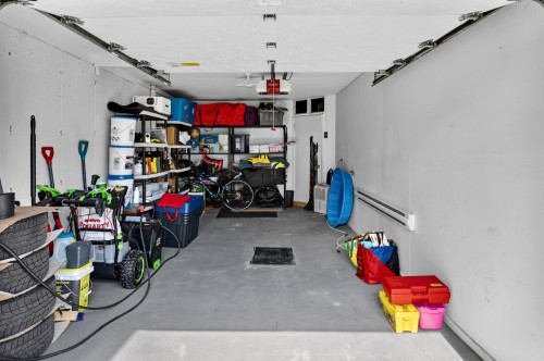 Garage - 16096 Rue Forsyth, Montréal (Rivière-Des-Prairies/Pointe-Aux-Trembles), QC 