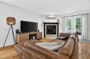 Salon - 16096 Rue Forsyth, Montréal (Rivière-Des-Prairies/Pointe-Aux-Trembles), QC 