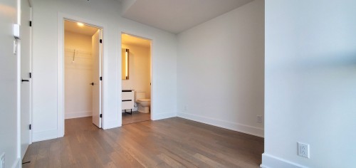 1907-720 Rue St-Jacques , Montréal (Ville-Marie), QC H3C 1E9 5