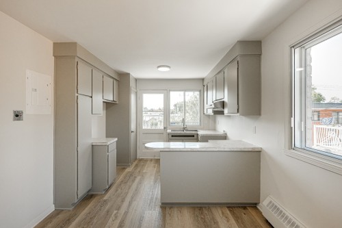 8120 Rue Comtois , Montréal (Saint-Léonard), QC H1P 2N7 3