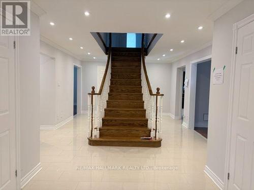 11 Sleepy Hollow Lane, Whitchurch-Stouffville, ON 