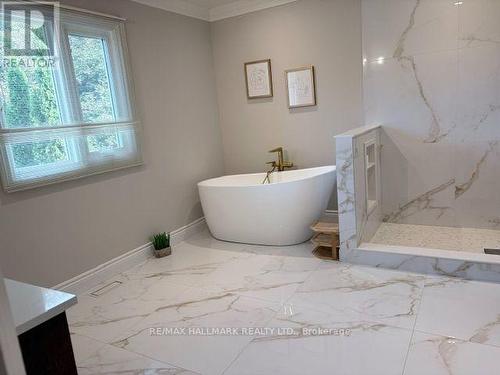 11 Sleepy Hollow Lane, Whitchurch-Stouffville, ON 