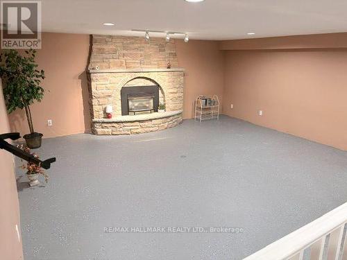 11 Sleepy Hollow Lane, Whitchurch-Stouffville, ON 