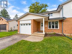 112 NORTHGATE DRIVE Welland (N. Welland), ON L3C 5Y5