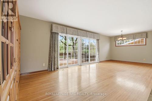 huge patio doors to deck - 53 Pearson Road, Welland (Cooks Mills), ON 