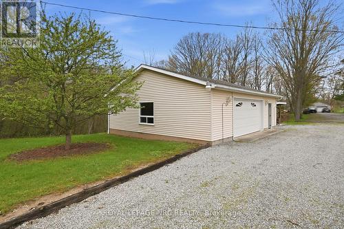 massive garage - 53 Pearson Road, Welland (Cooks Mills), ON 
