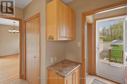 side entrance - 53 Pearson Road, Welland (Cooks Mills), ON 
