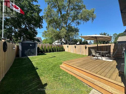 28 Debby Crescent, Brantford, ON 