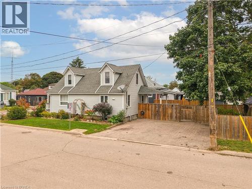 24 Elliott Avenue, Brantford, ON 