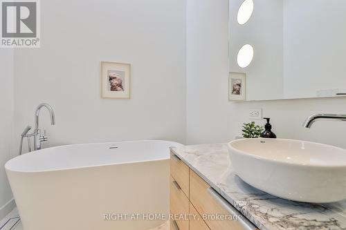 Penthouse 2 - 225 Brunswick Avenue, Toronto, ON 