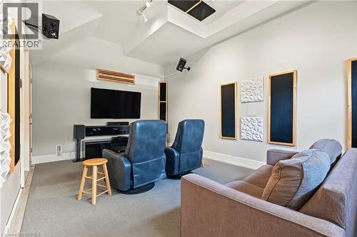 332 Grand River Avenue, Brantford, ON 