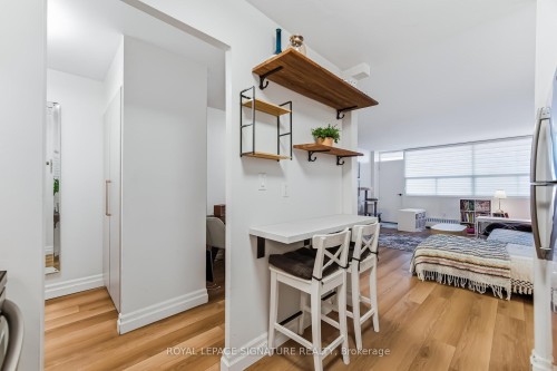 1203-2263 Marine Drive, Oakville, ON 