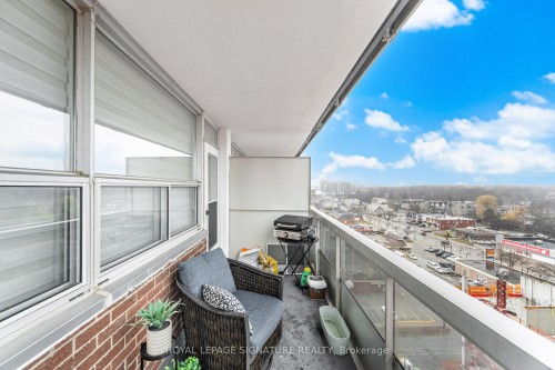 1203-2263 Marine Drive, Oakville, ON 