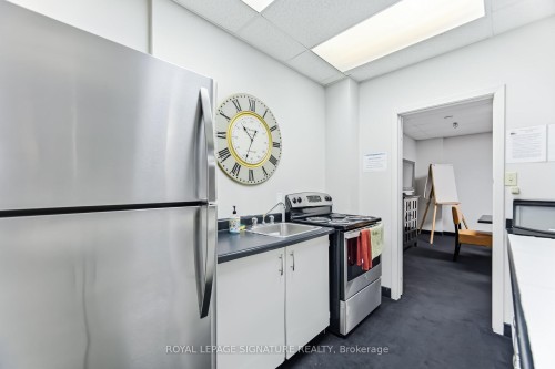 1203-2263 Marine Drive, Oakville, ON 