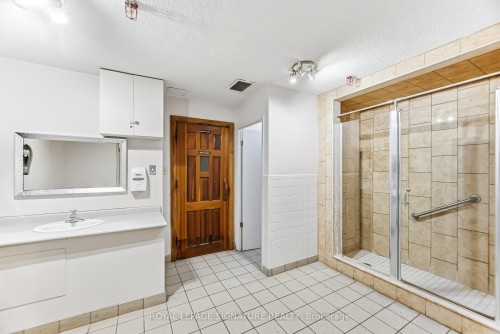 1203-2263 Marine Drive, Oakville, ON 
